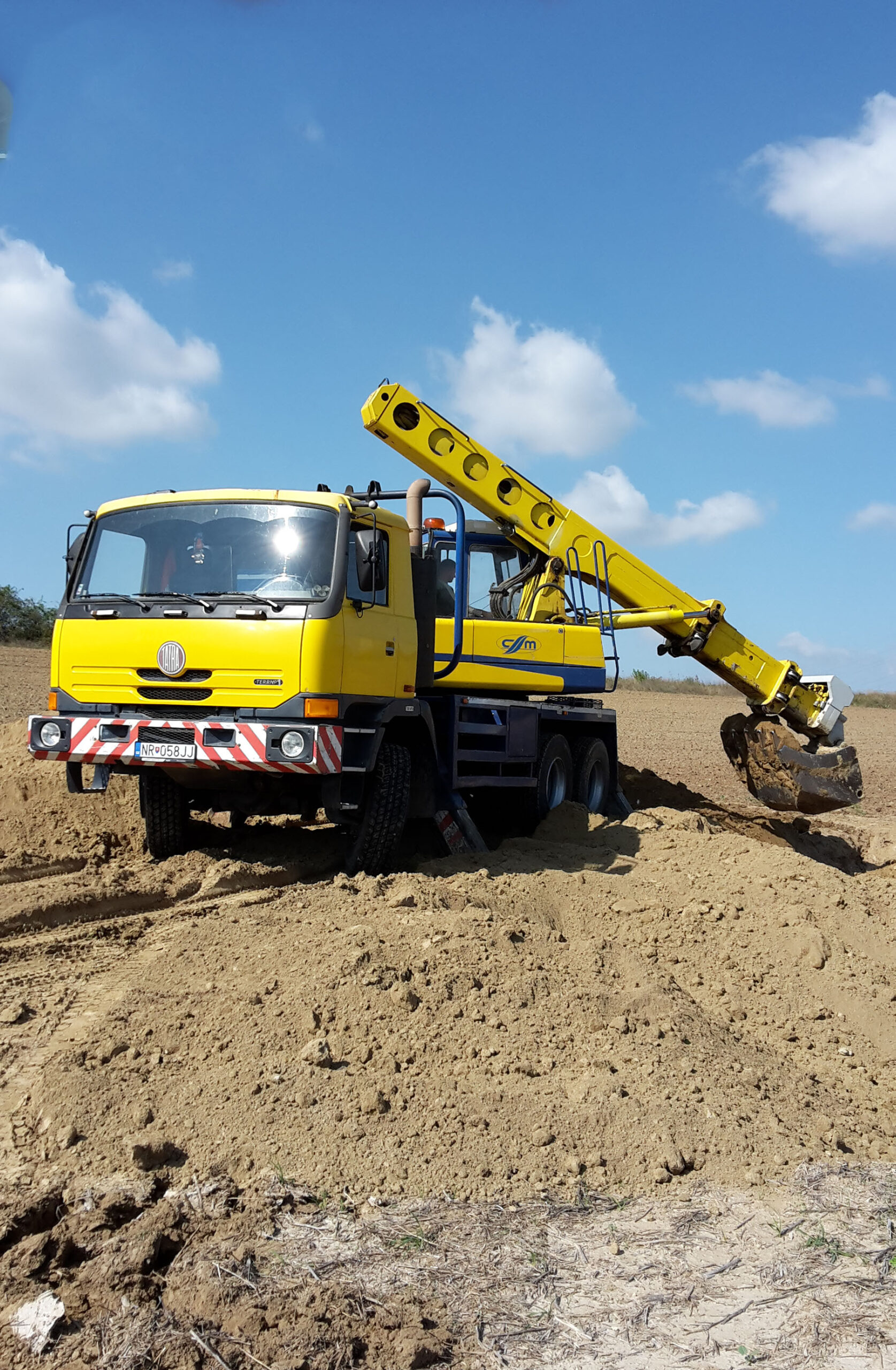 Zemne a vykopove prace s Tatra UDS 214